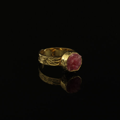 Handmade Carved Ring 24K Gold Finish with Ruby Chips | inspired.jewelry