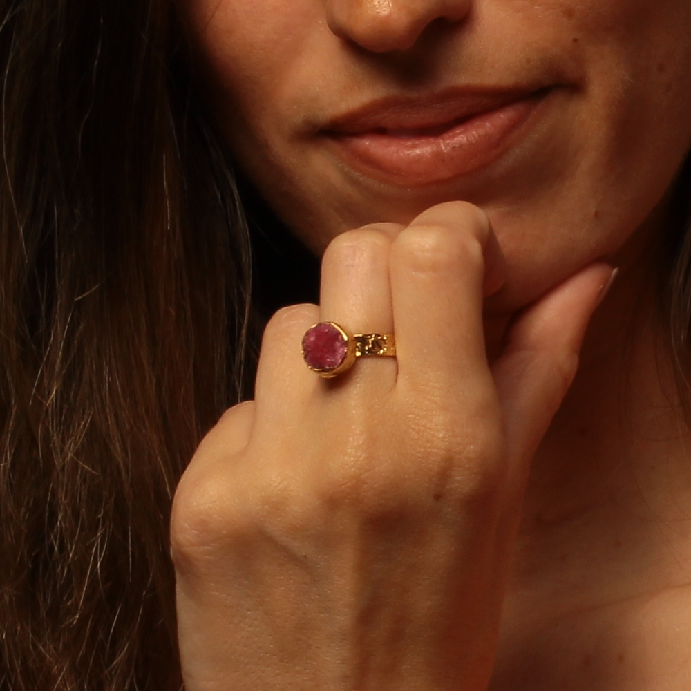 Handmade Carved Ring 24K Gold Finish with Ruby Chips | inspired.jewelry