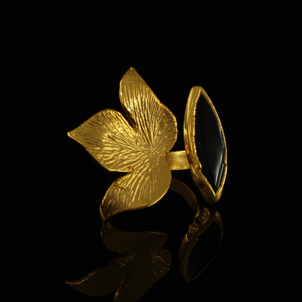 Onyx Leaf Ring | inspired.jewelry