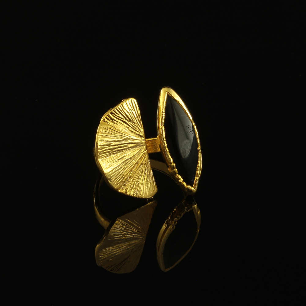 Onyx Ring | inspired.jewelry