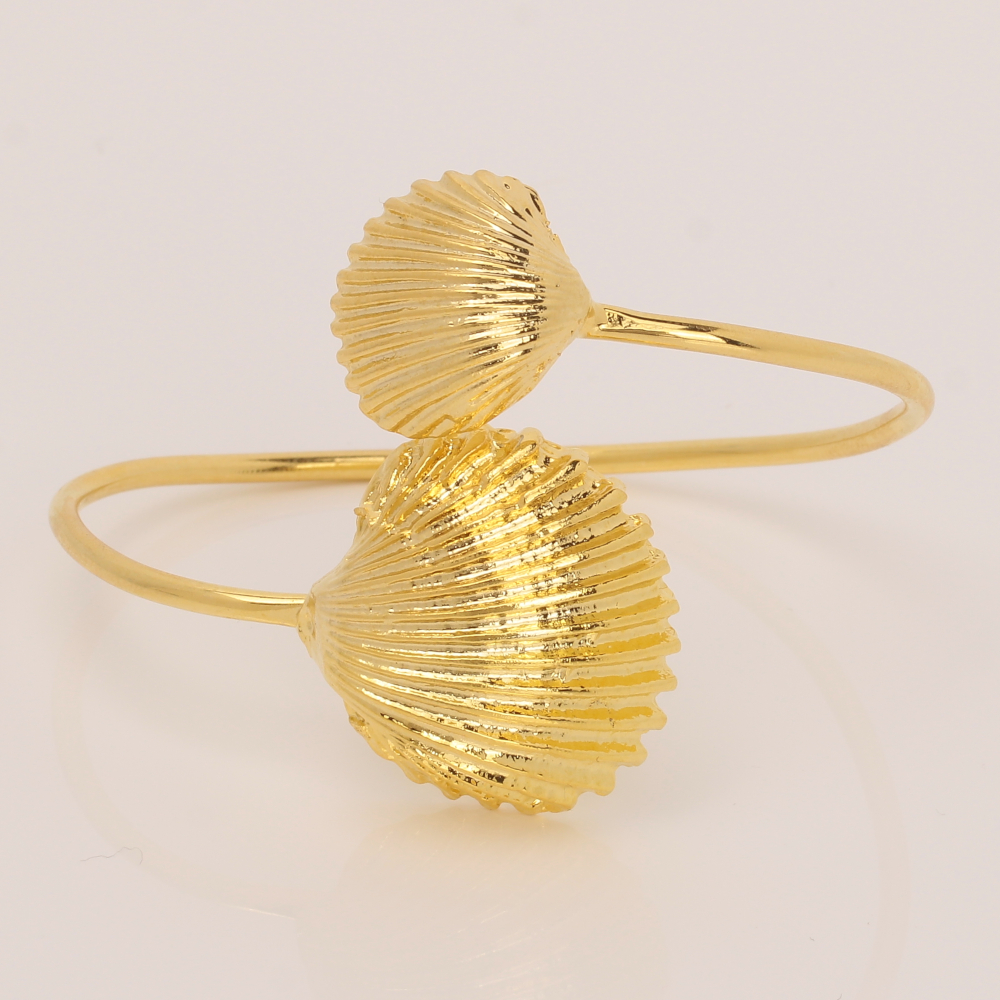 Handmade Jewelry Set Bracelet Ring Clamshell Gold Finish | Venus Jewelry | inspired.jewelry